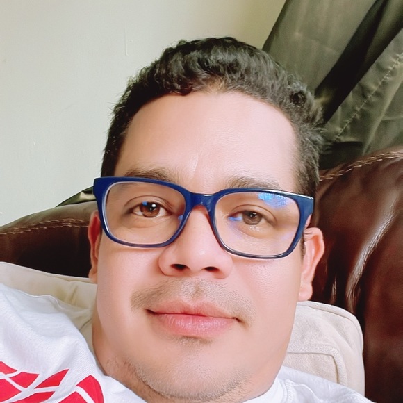 Meet your Posher, Jairo - Picture 1 of 1